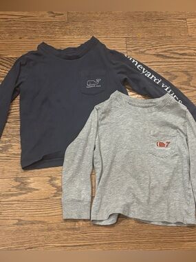 Vineyard Vines Kids Long-Sleeve Pocket Tees in Navy and Gray (2)